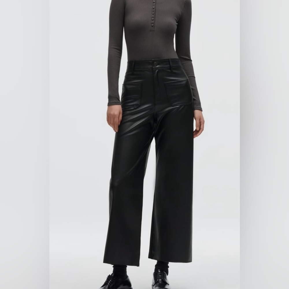 NWT ZARA BLACK MARINE STRAIGHT FAUX LEATHER PANTS SZ 4